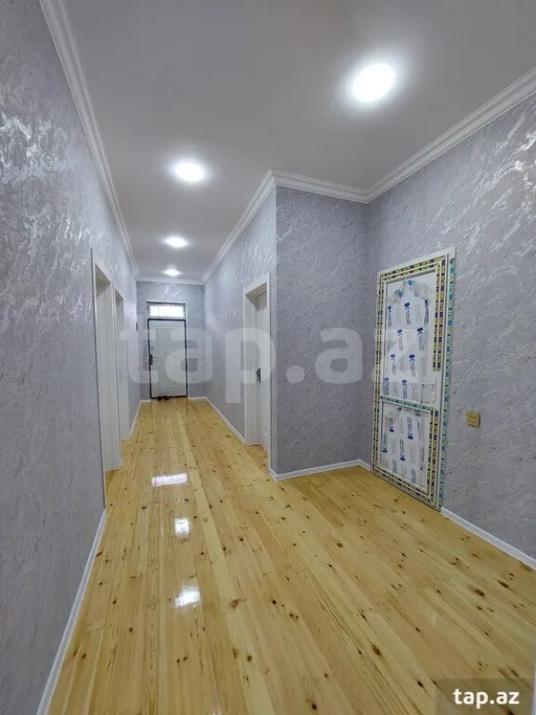 Satılır 4 otaqlı həyət evi 400 m²