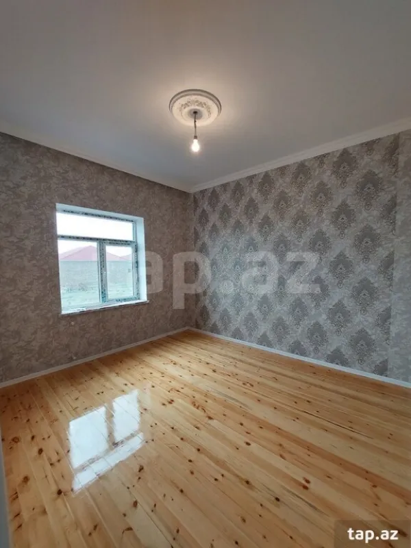 Satılır 4 otaqlı həyət evi 400 m²