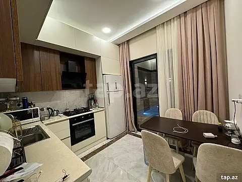 Kirayə verilir 5 otaqlı həyət evi