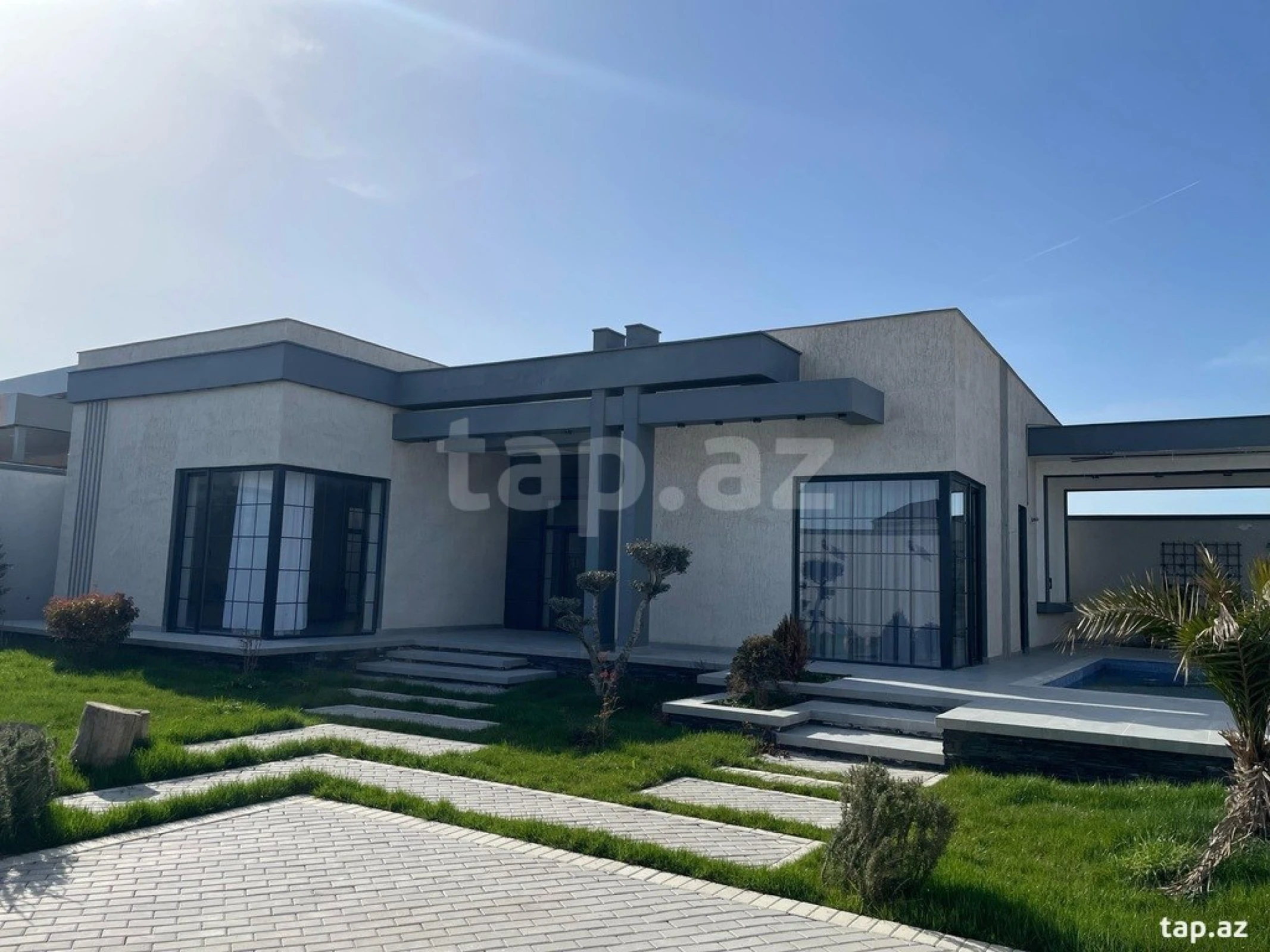 Kirayə verilir 4 otaqlı həyət evi