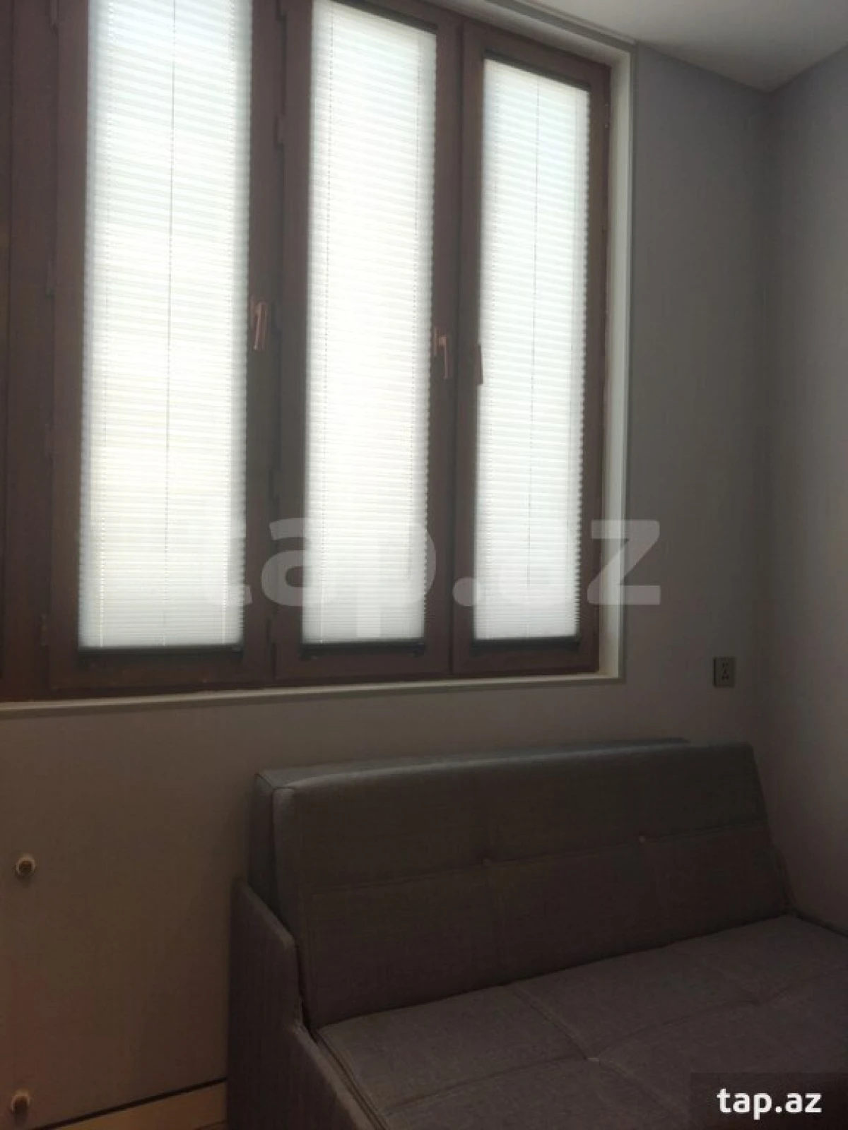 Satılır 3 otaqlı yeni tikili 73 m²