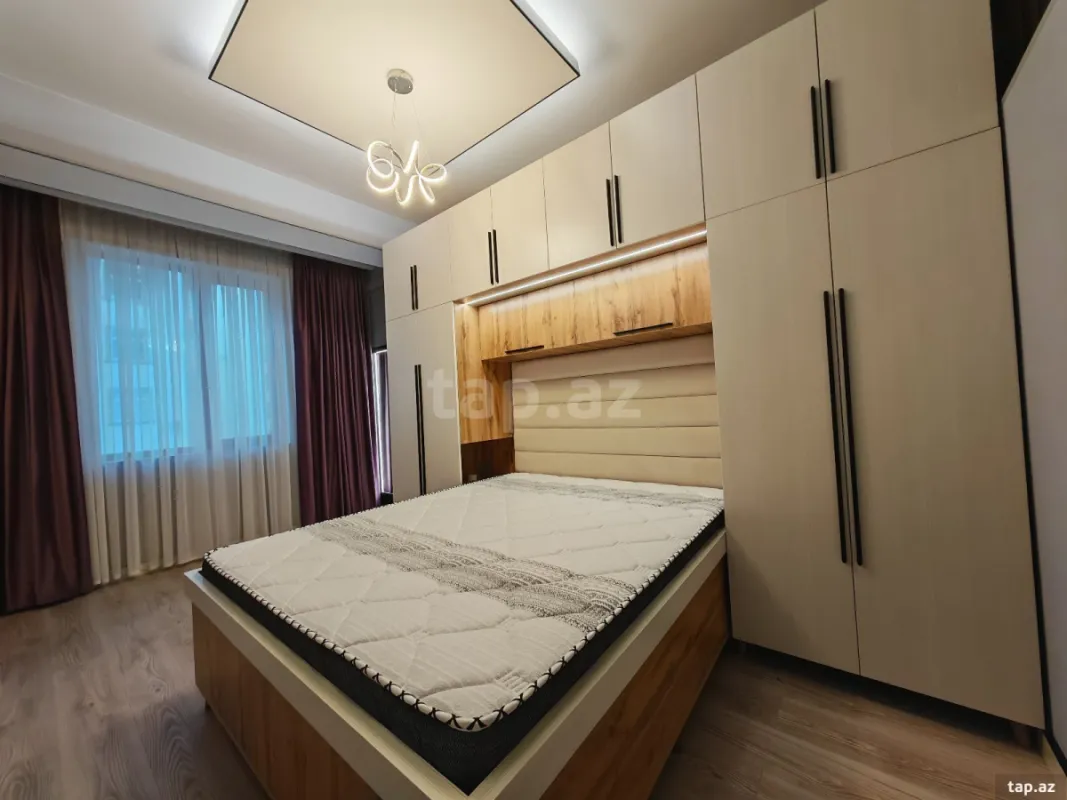 Satılır 3 otaqlı yeni tikili 73 m²