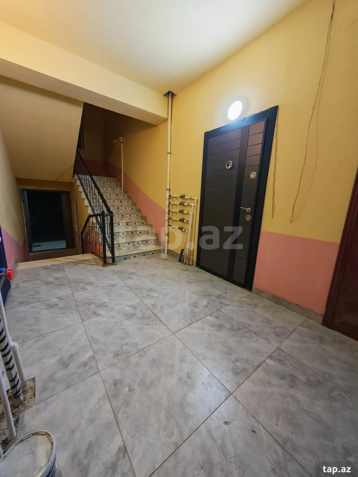 Satılır 3 otaqlı yeni tikili 73 m²