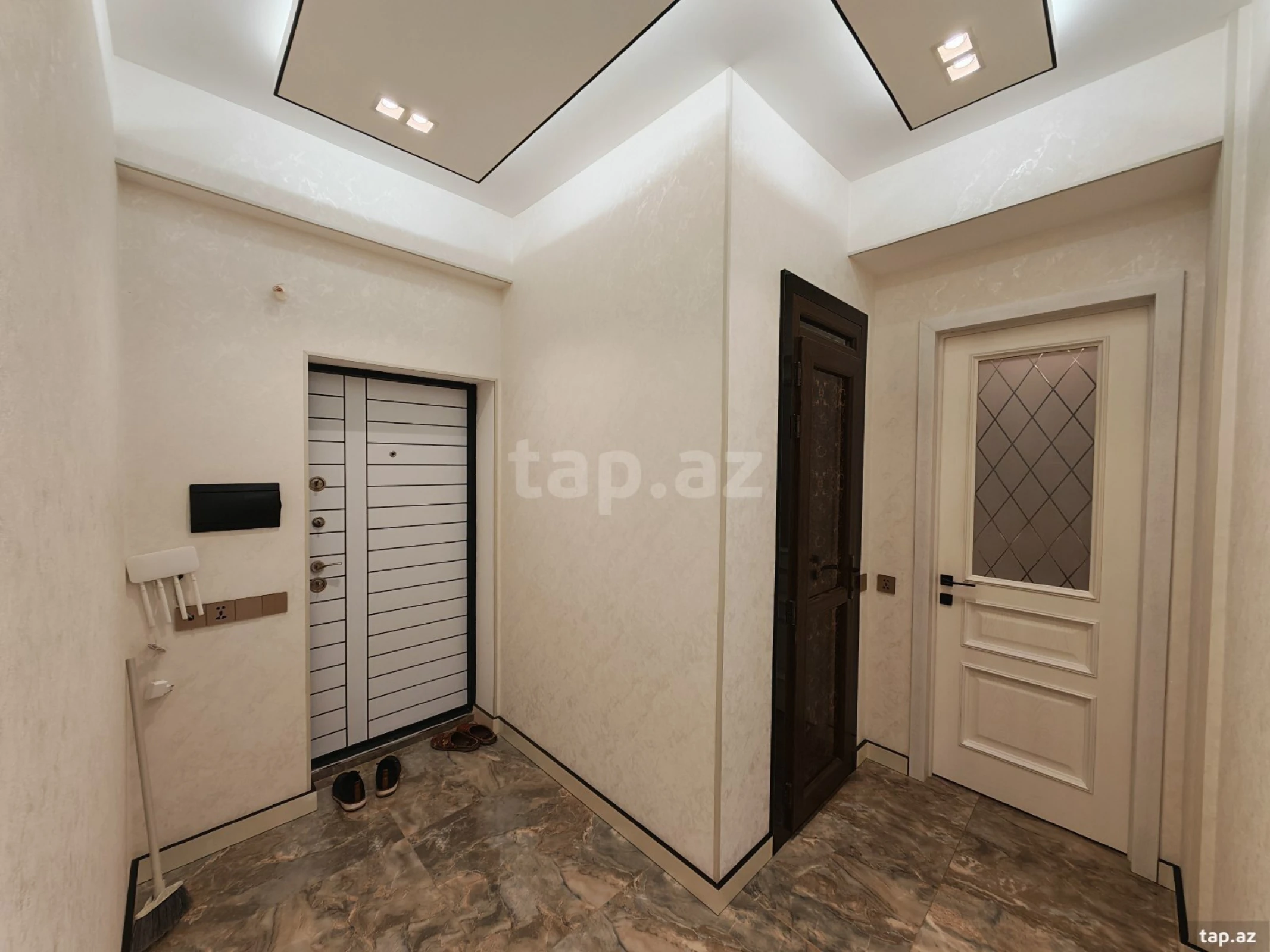 Satılır 3 otaqlı yeni tikili 73 m²