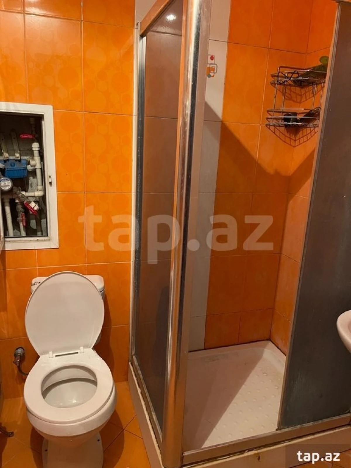 Kirayə verilir 3 otaqlı yeni tikili 150 m²