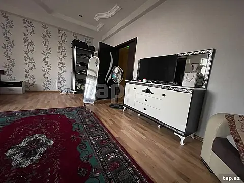 Kirayə verilir 3 otaqlı yeni tikili 150 m²