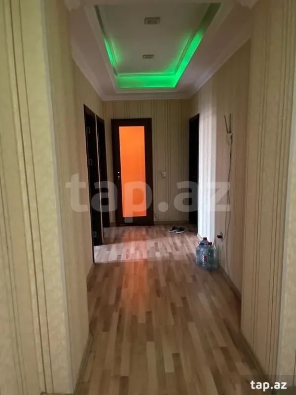 Kirayə verilir 3 otaqlı yeni tikili 150 m²