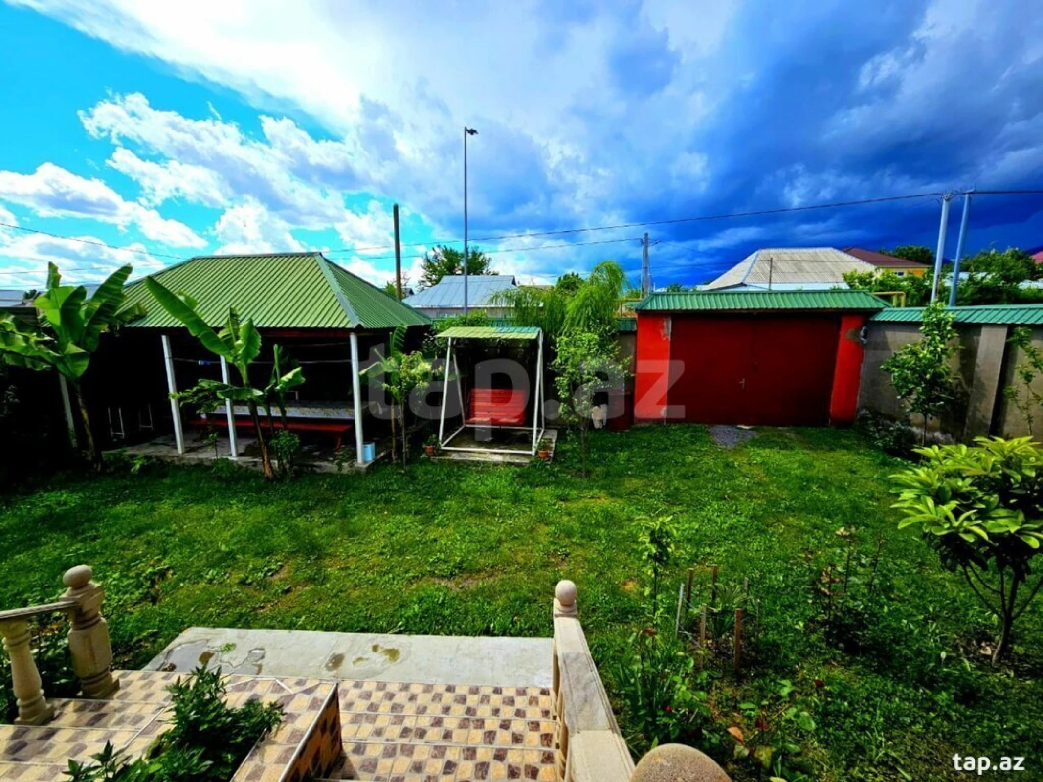 Kirayə verilir 5 otaqlı həyət evi