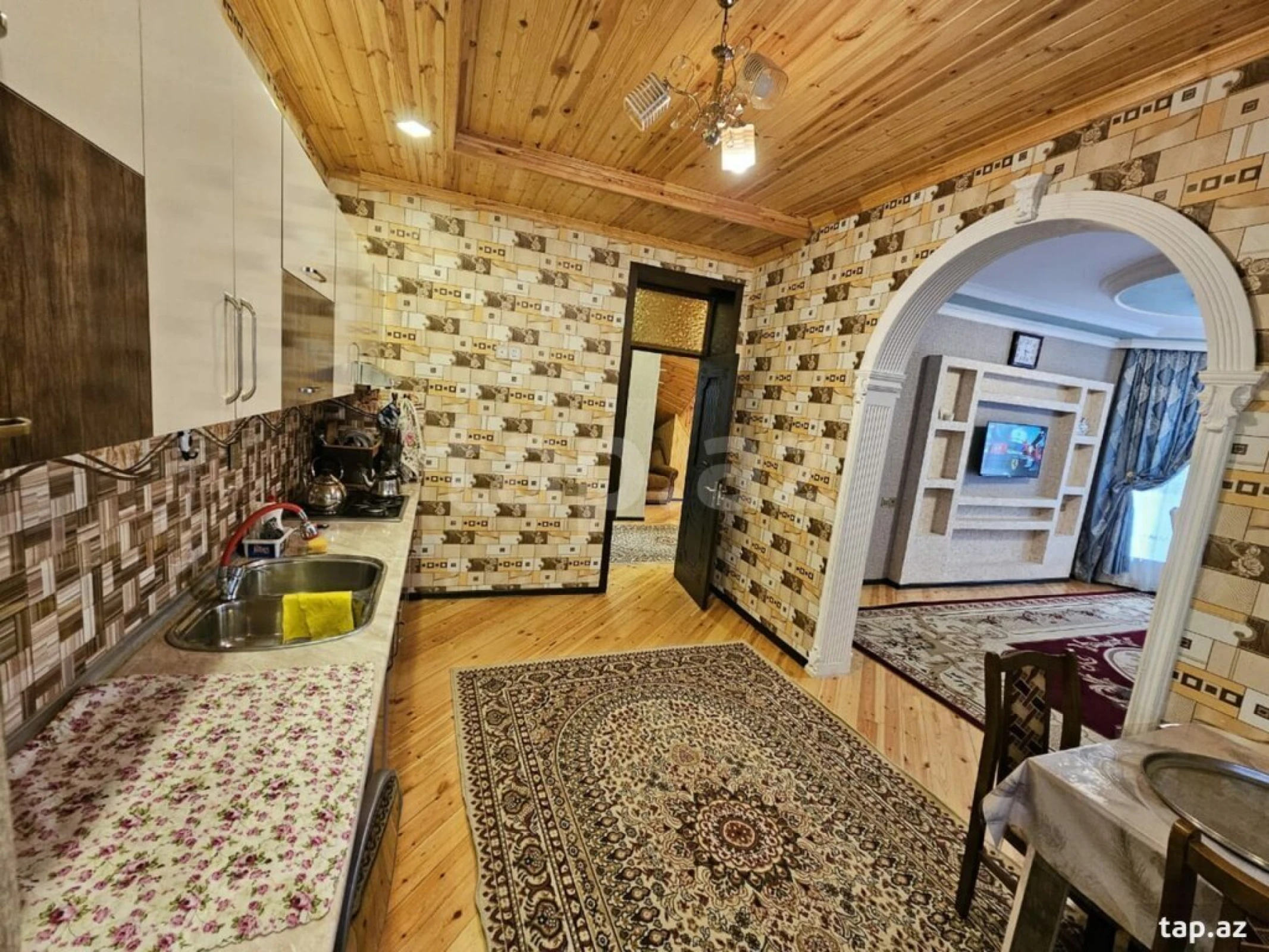 Kirayə verilir 5 otaqlı həyət evi