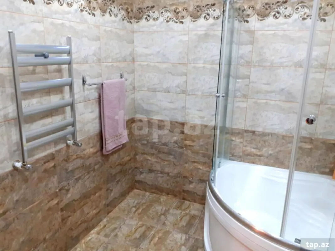 Kirayə verilir 5 otaqlı həyət evi