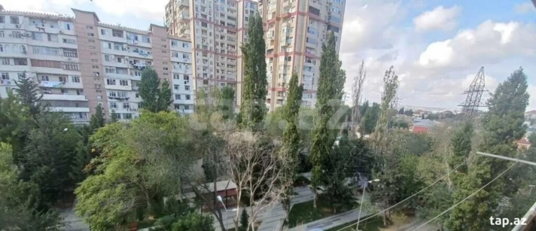 Satılır 2 otaqlı yeni tikili 65 m²