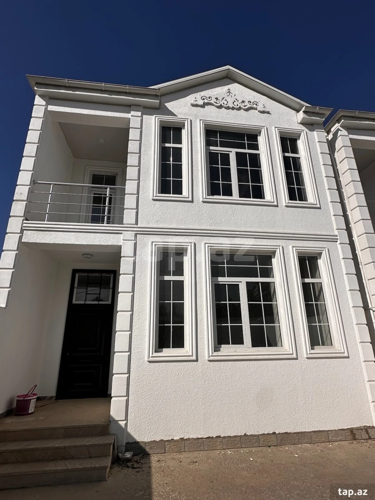 Satılır 4 otaqlı həyət evi