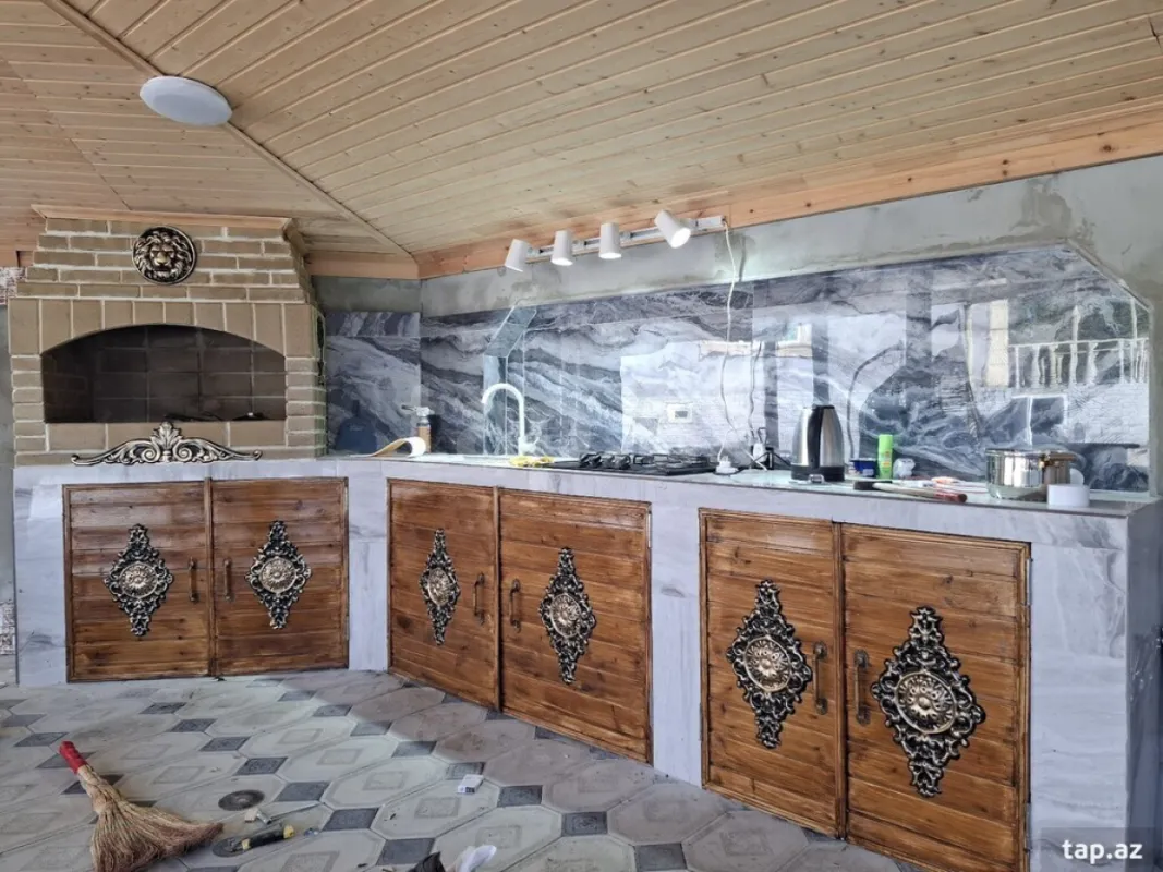 Kirayə verilir 4 otaqlı həyət evi