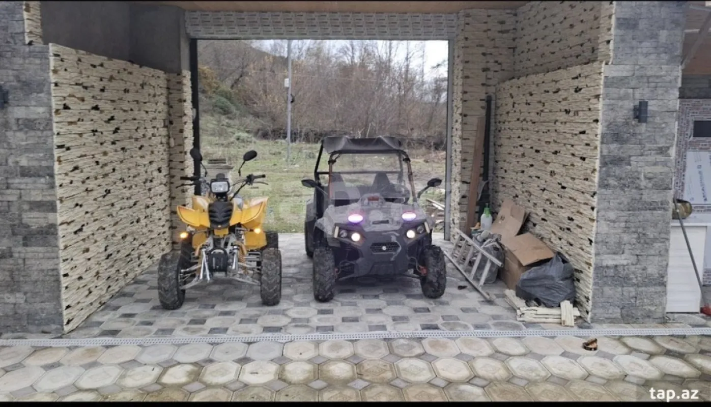 Kirayə verilir 4 otaqlı həyət evi