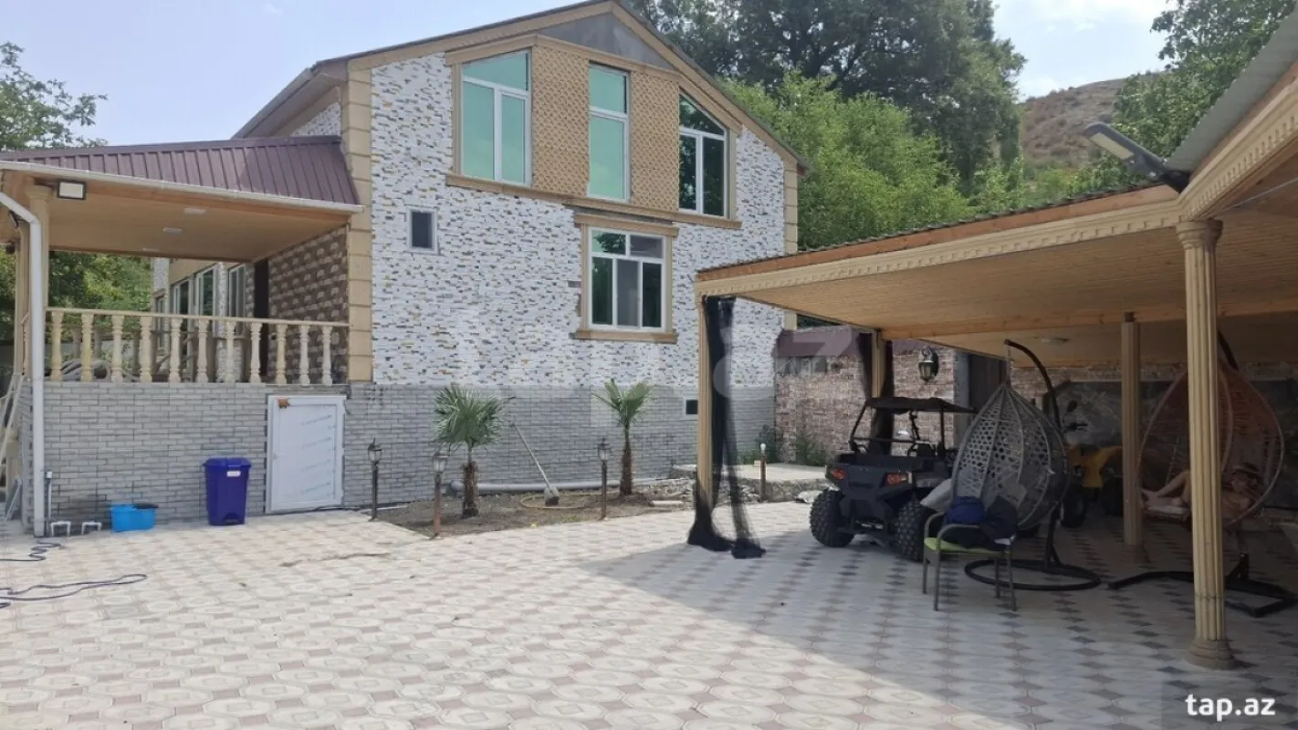Kirayə verilir 4 otaqlı həyət evi