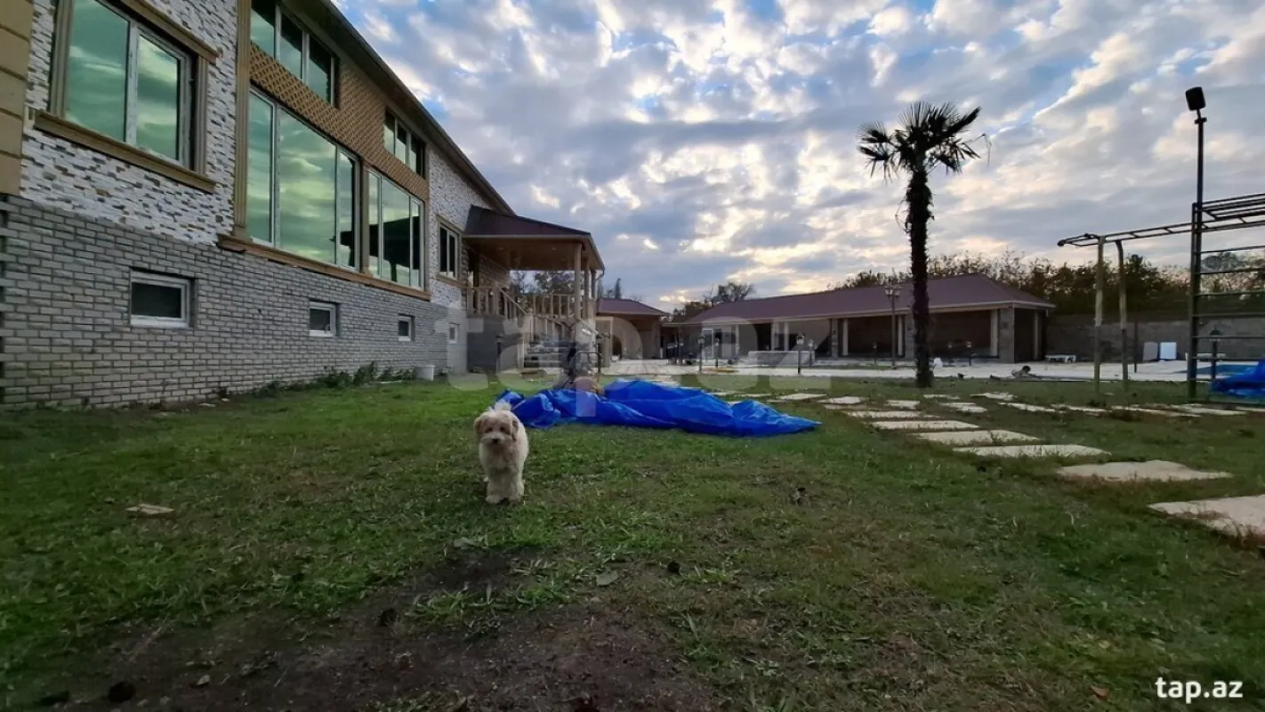 Kirayə verilir 4 otaqlı həyət evi