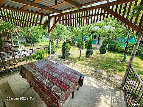 Kirayə verilir 4 otaqlı həyət evi 100 m² — Quba 4 otaq 100.00 m²