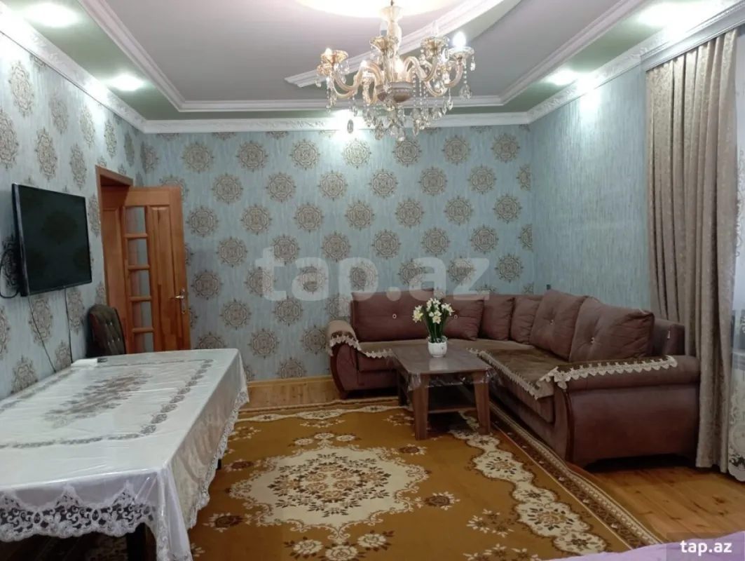 Kirayə verilir 5 otaqlı həyət evi