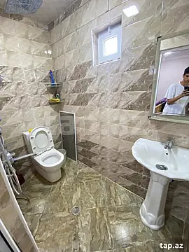 Satılır 4 otaqlı həyət evi