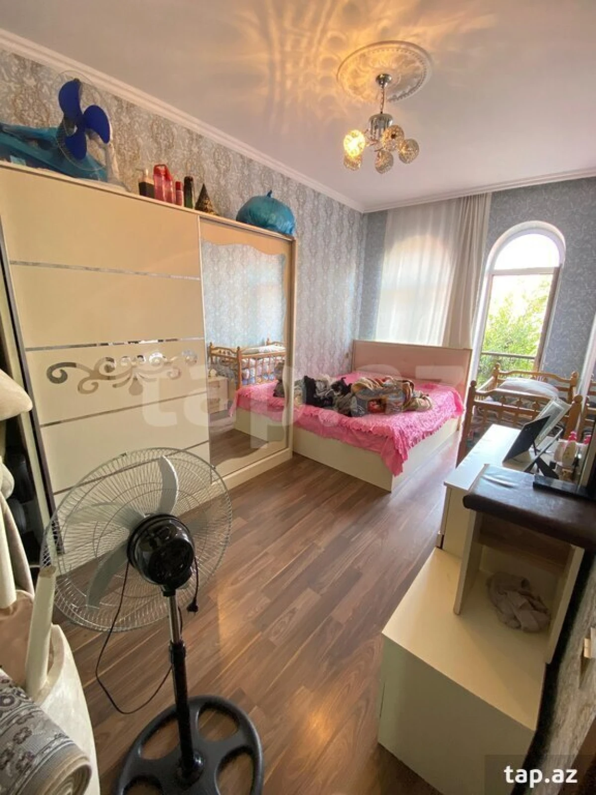 Satılır 4 otaqlı həyət evi