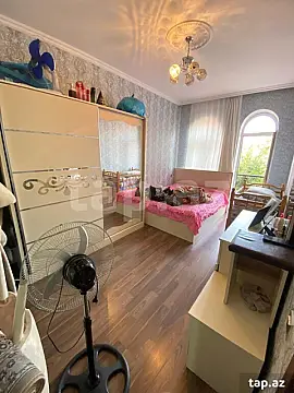 Satılır 4 otaqlı həyət evi