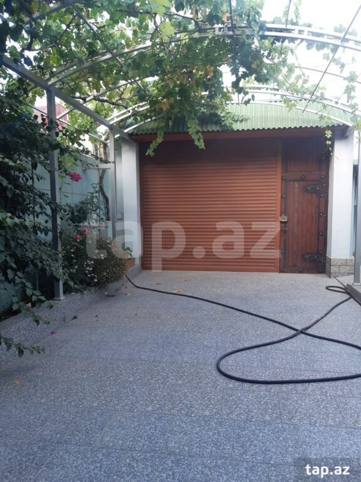 Satılır 6 otaqlı həyət evi 125 m²