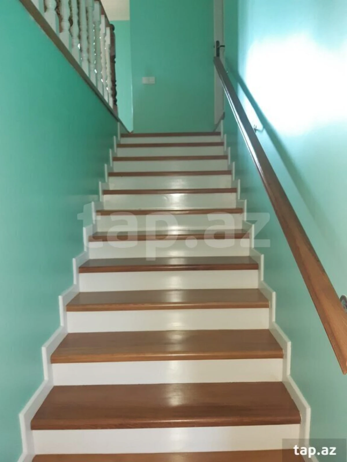 Satılır 6 otaqlı həyət evi 125 m²