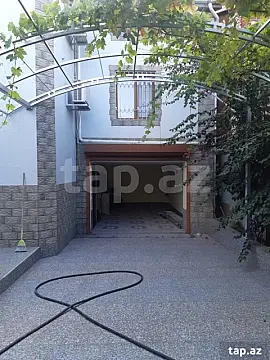 Satılır 6 otaqlı həyət evi 125 m²