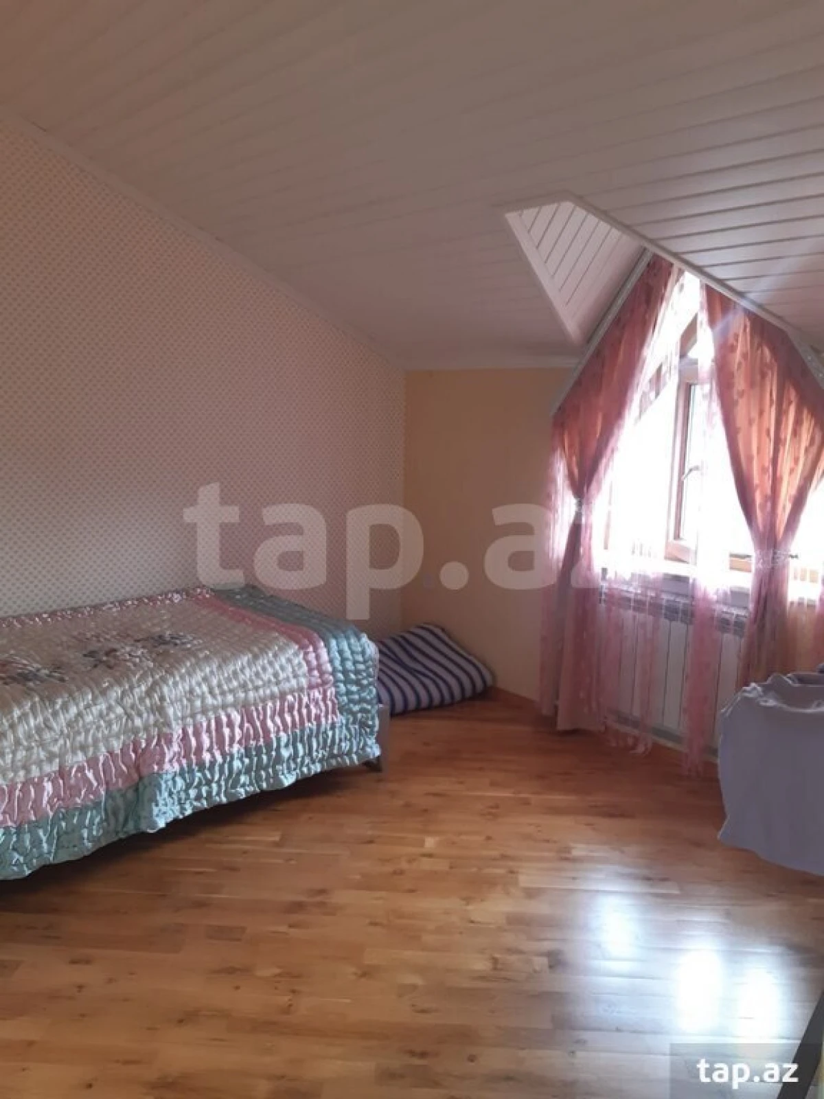 Satılır 6 otaqlı həyət evi 125 m²