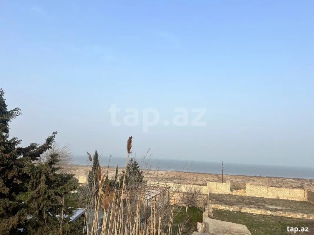 Satılır 6 otaqlı həyət evi 250 m²