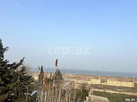 Satılır 6 otaqlı həyət evi 250 m²