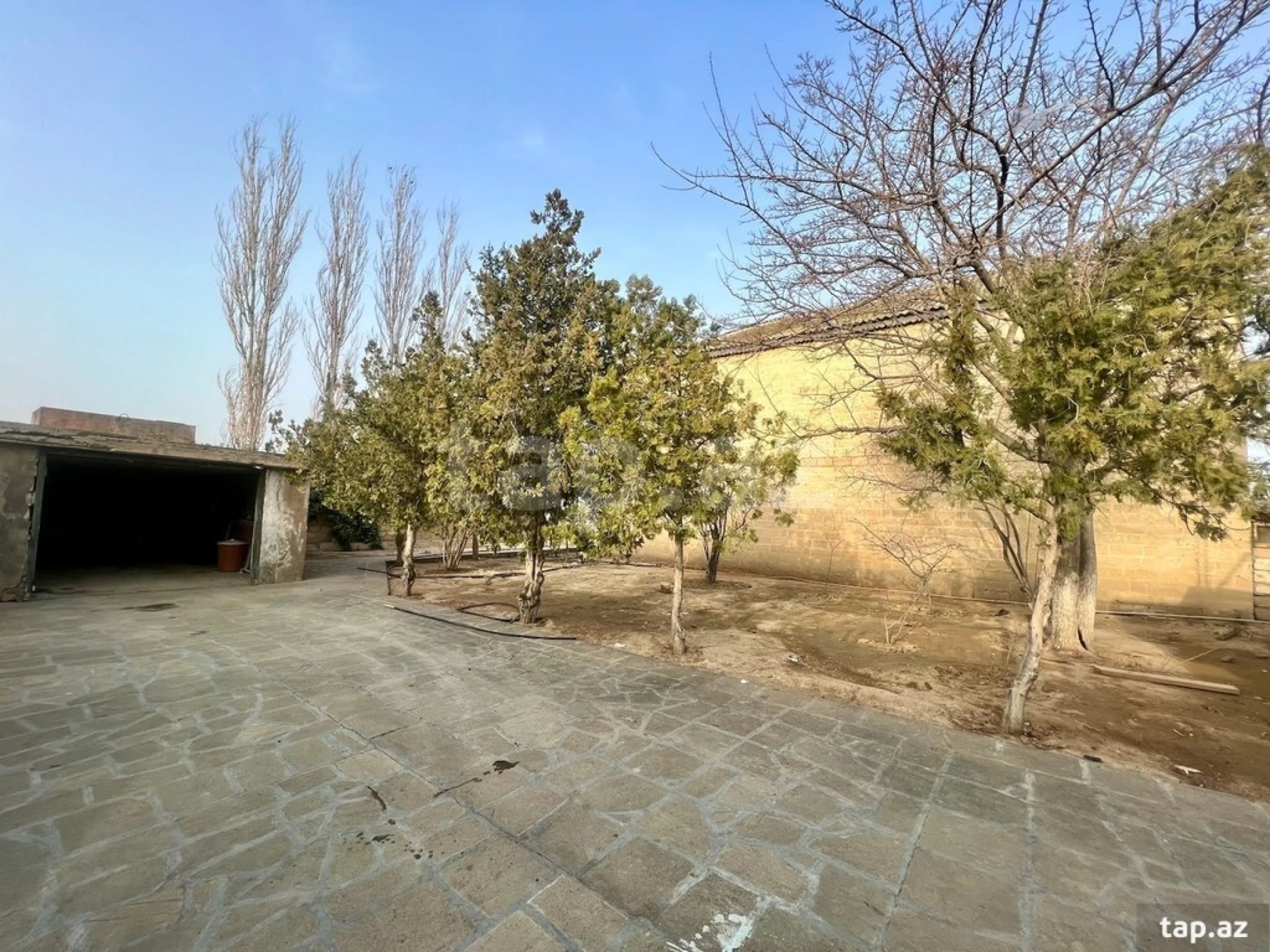 Satılır 6 otaqlı həyət evi 250 m²