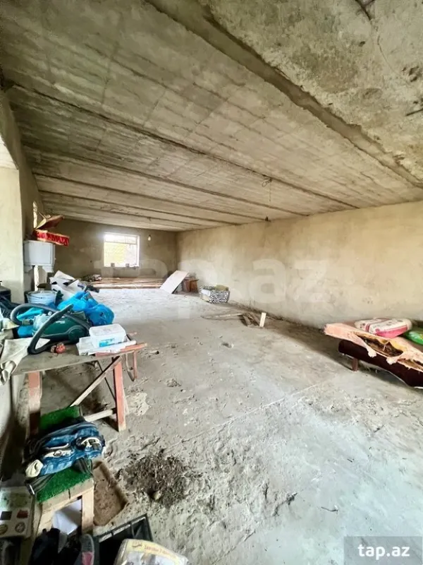 Satılır 6 otaqlı həyət evi 250 m²