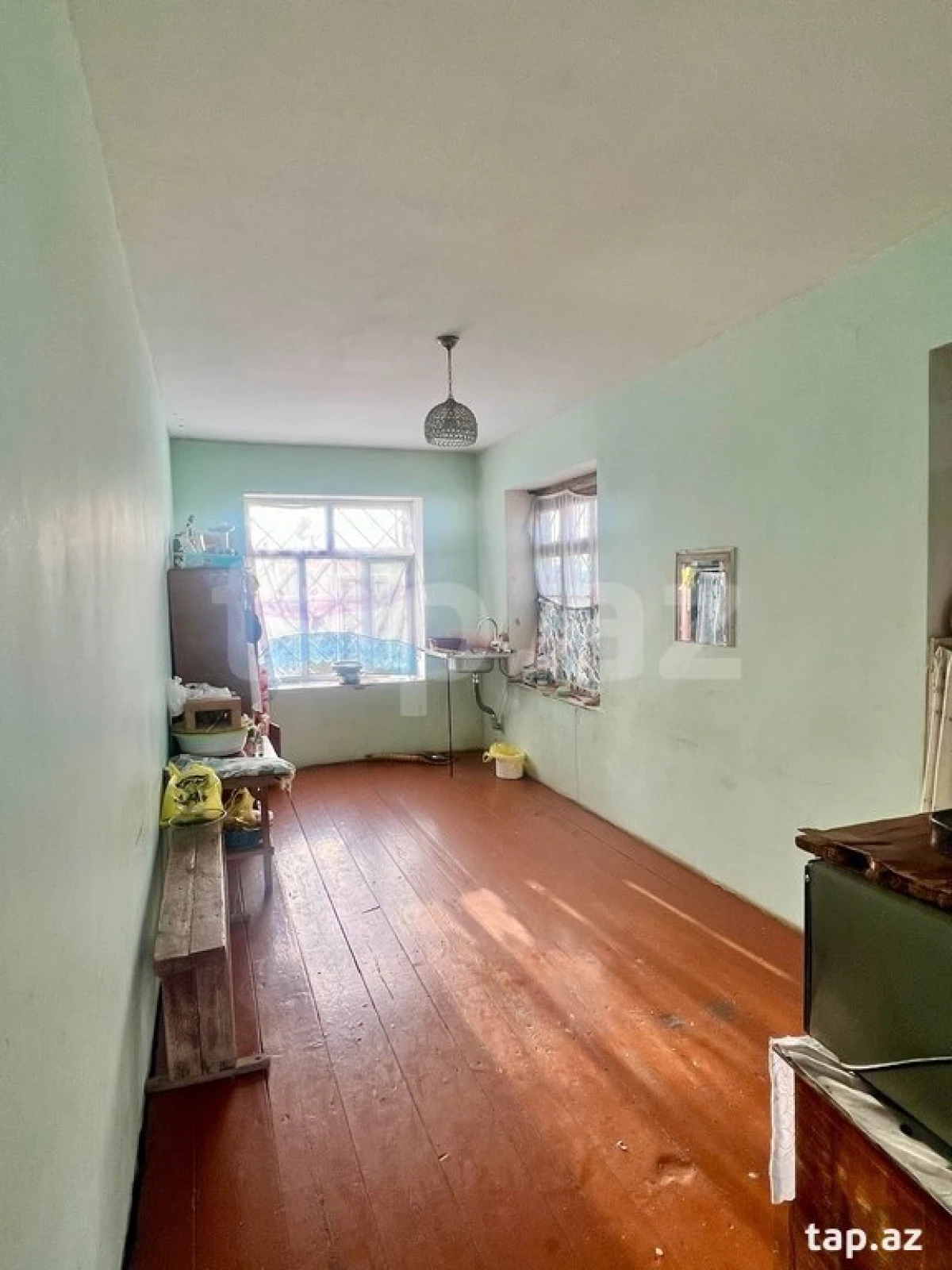 Satılır 6 otaqlı həyət evi 250 m²