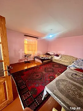 Satılır 6 otaqlı həyət evi 250 m²