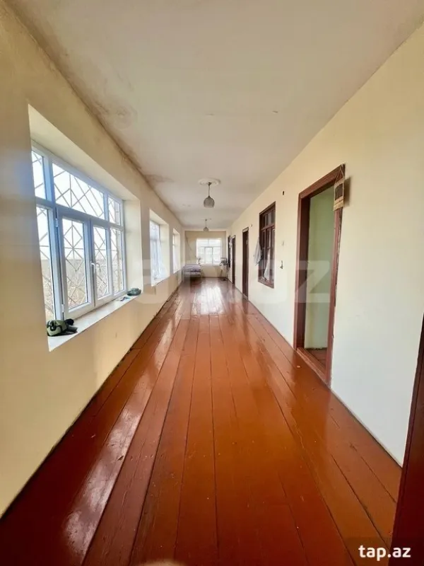 Satılır 6 otaqlı həyət evi 250 m²