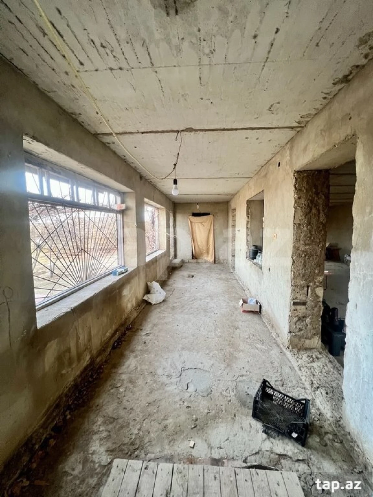 Satılır 6 otaqlı həyət evi 250 m²