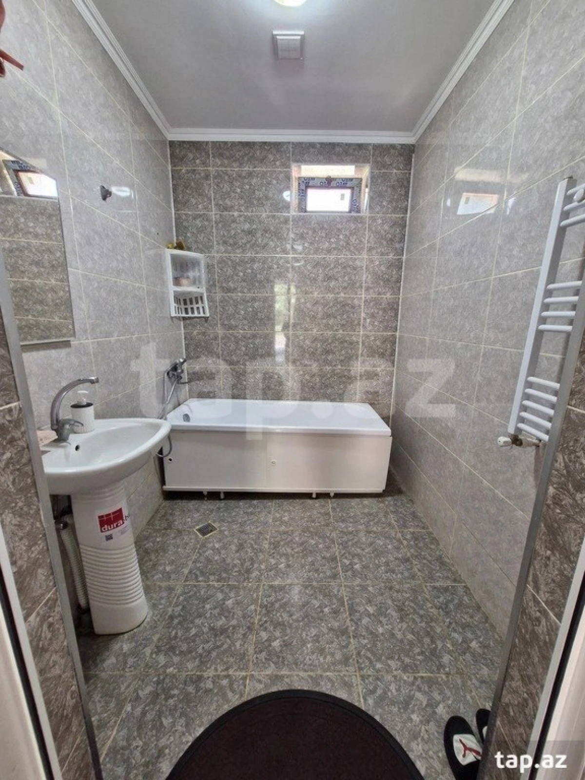 Kirayə verilir 3 otaqlı həyət evi