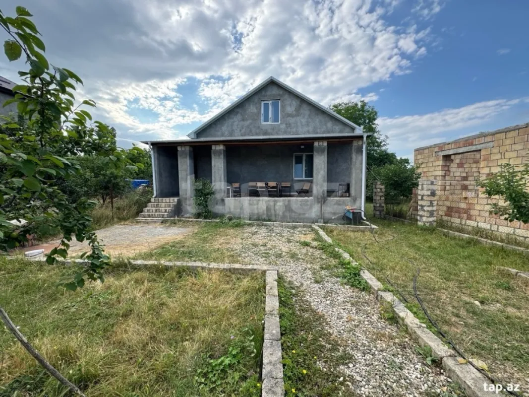 Satılır 2 otaqlı həyət evi