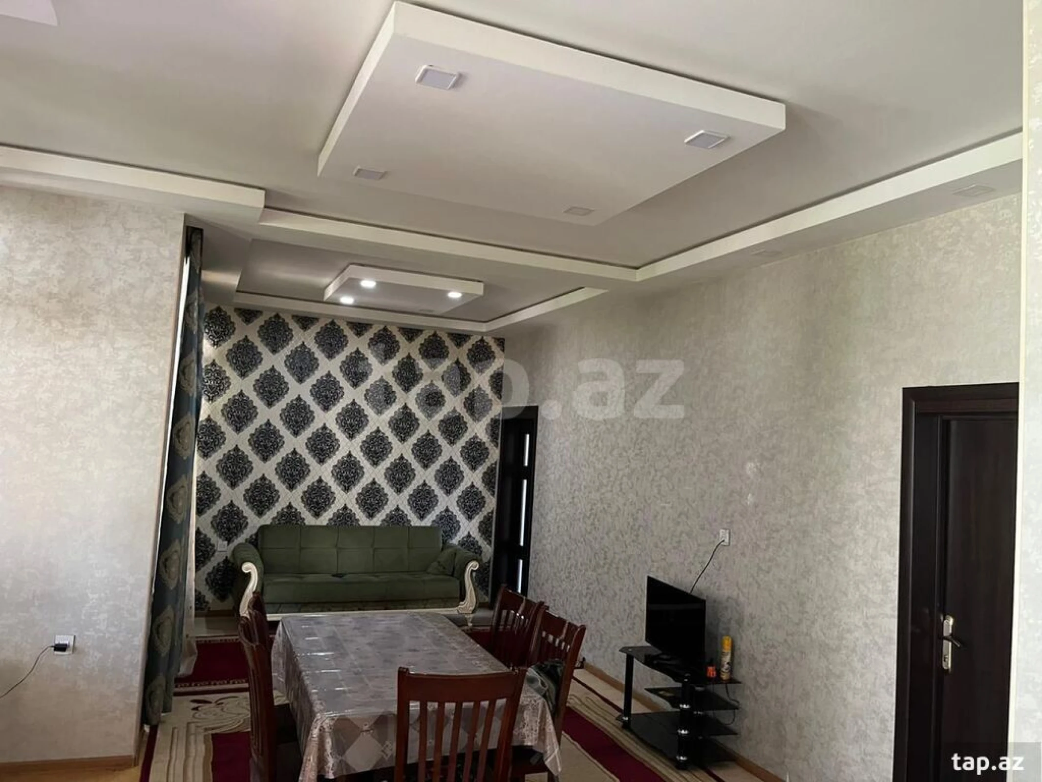 Kirayə verilir 4 otaqlı həyət evi