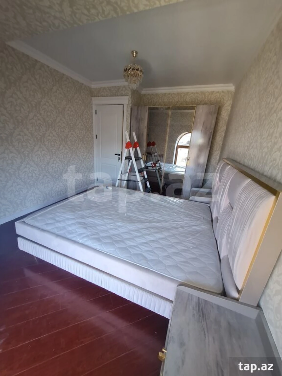 Satılır 4 otaqlı yeni tikili 124 m²