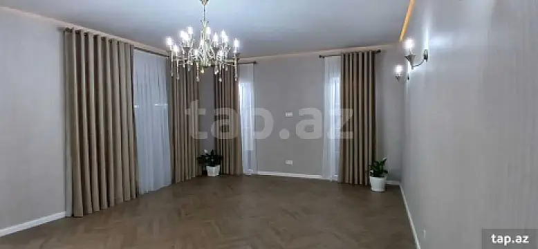 Satılır 4 otaqlı həyət evi