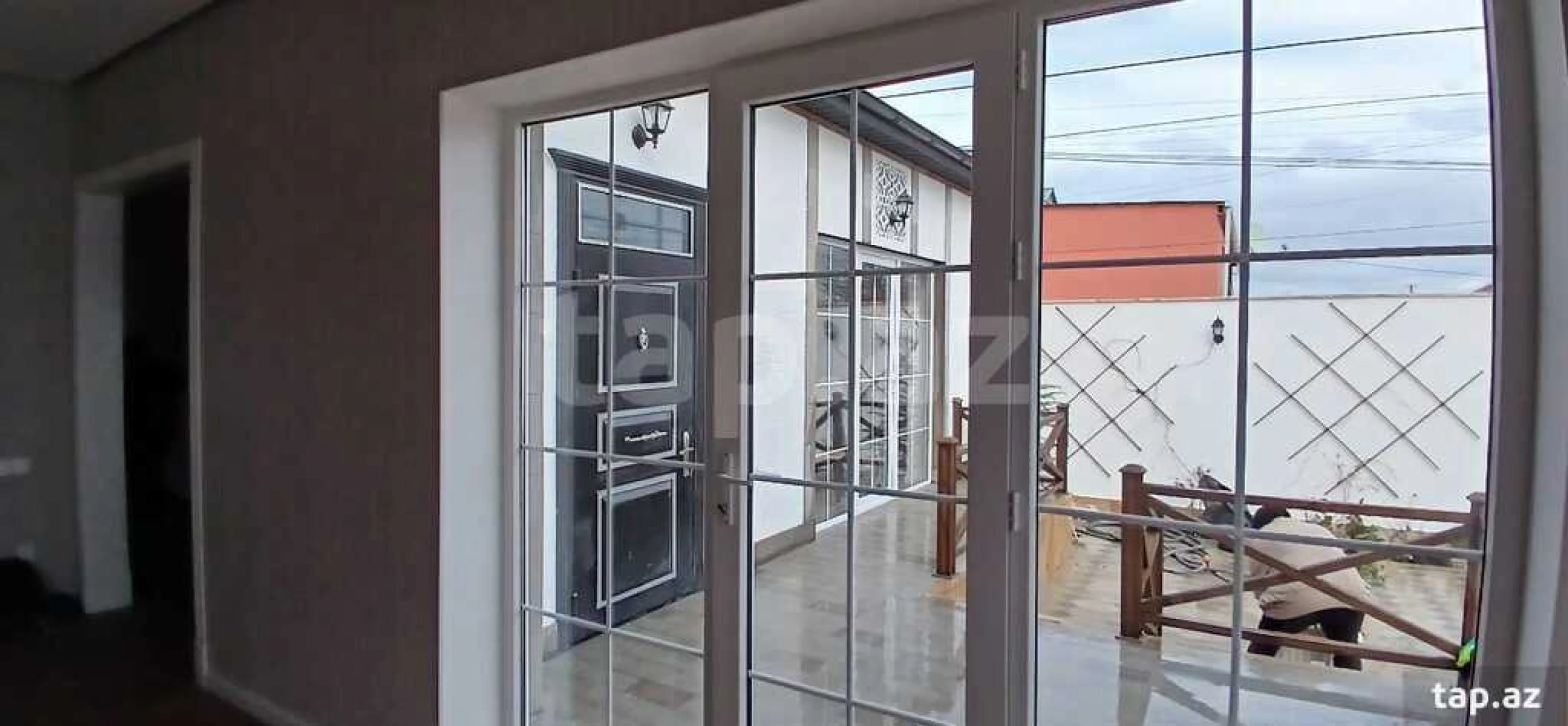 Satılır 4 otaqlı həyət evi