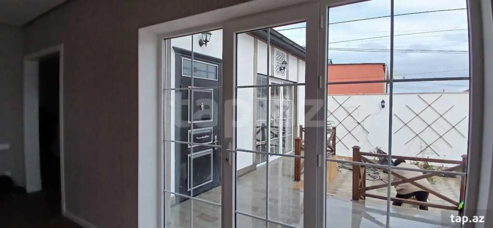 Satılır 4 otaqlı həyət evi