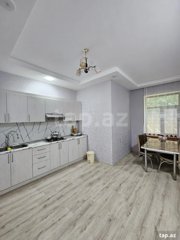 Kirayə verilir 3 otaqlı həyət evi