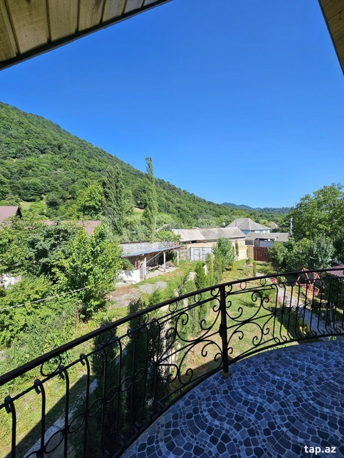 Kirayə verilir 3 otaqlı həyət evi