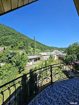 Kirayə verilir 3 otaqlı həyət evi