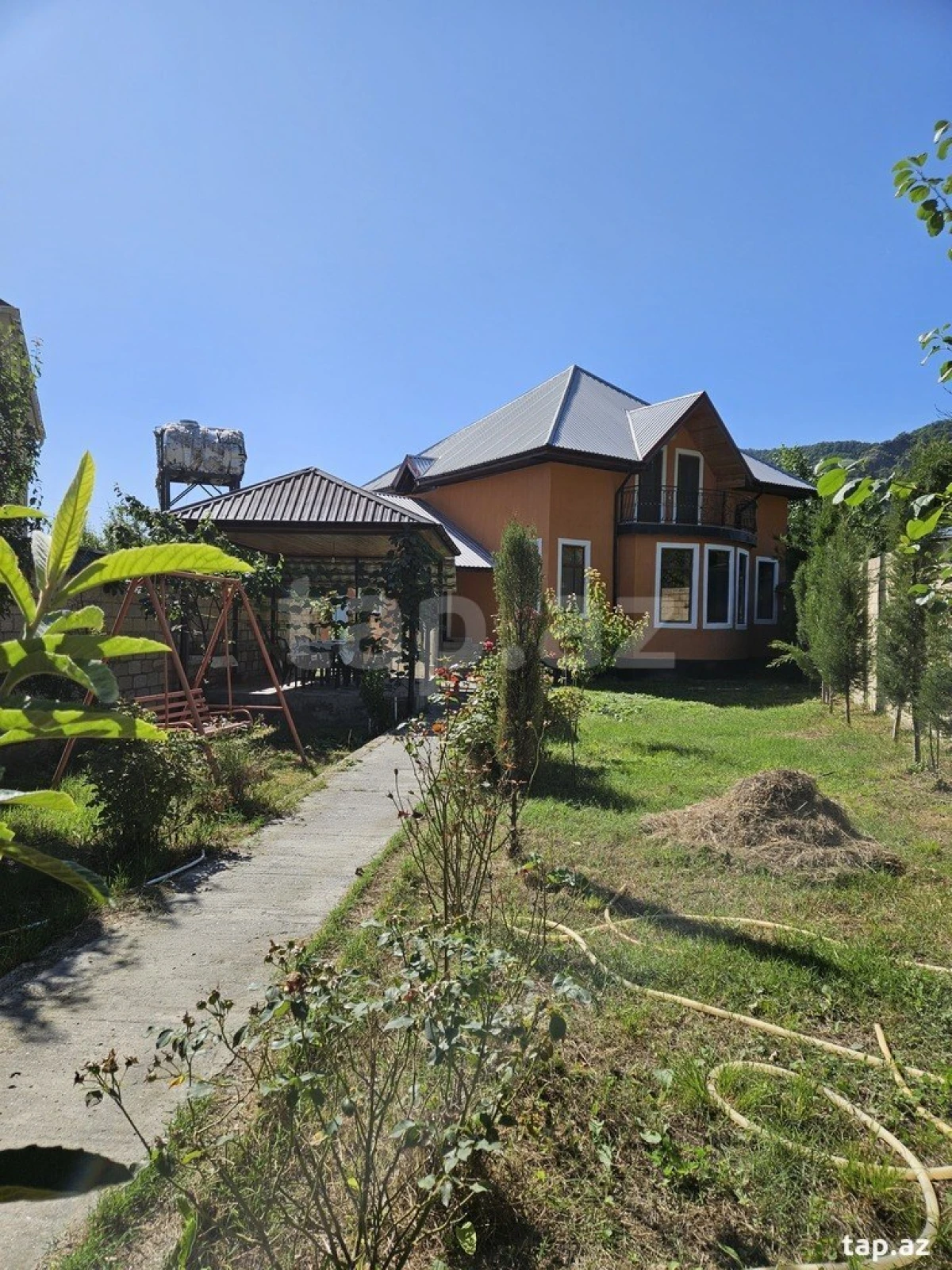 Kirayə verilir 3 otaqlı həyət evi