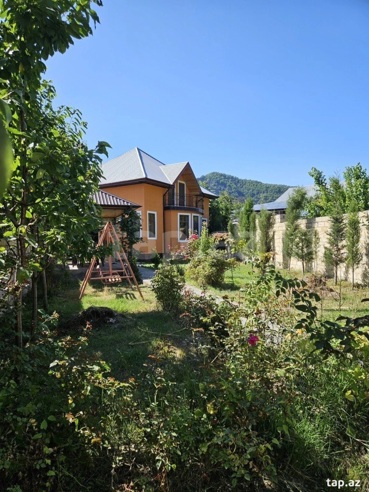 Kirayə verilir 3 otaqlı həyət evi