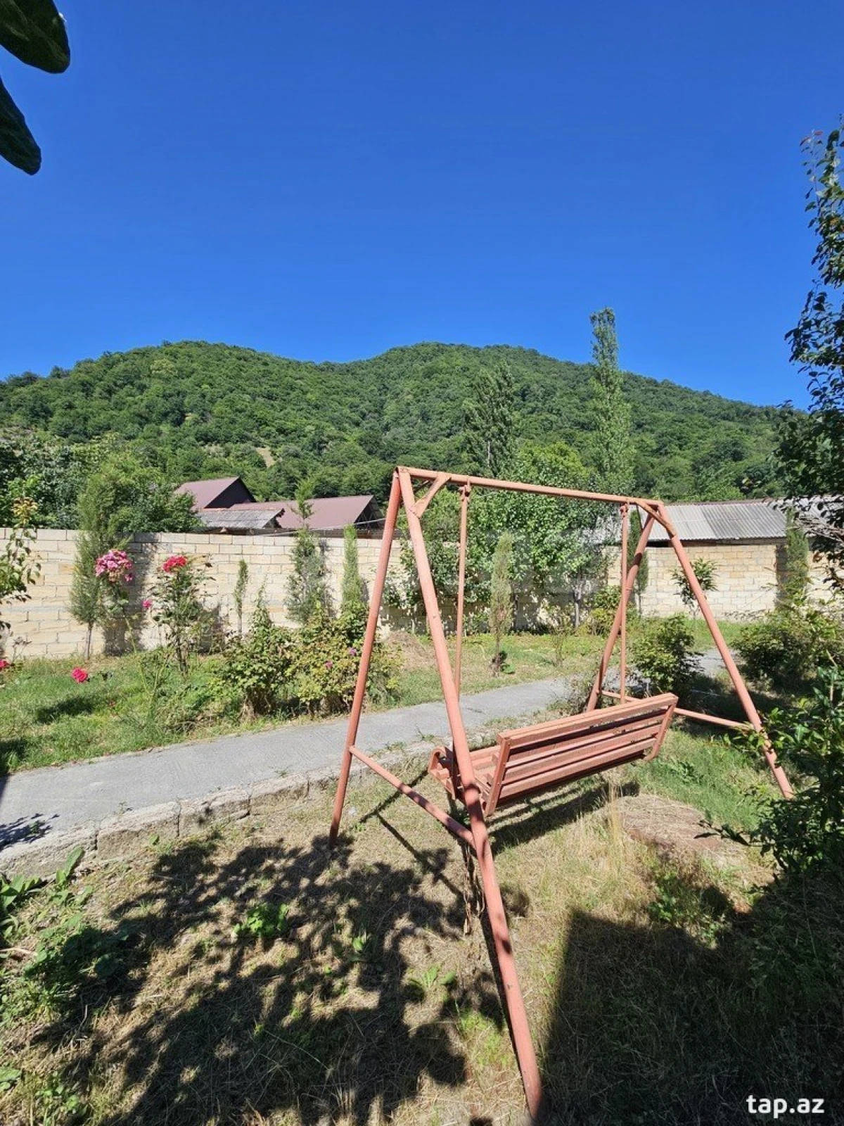 Kirayə verilir 3 otaqlı həyət evi